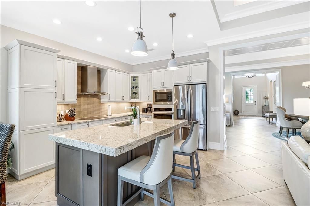 6487 Warwick Ave, Naples, FL 34113 Photo