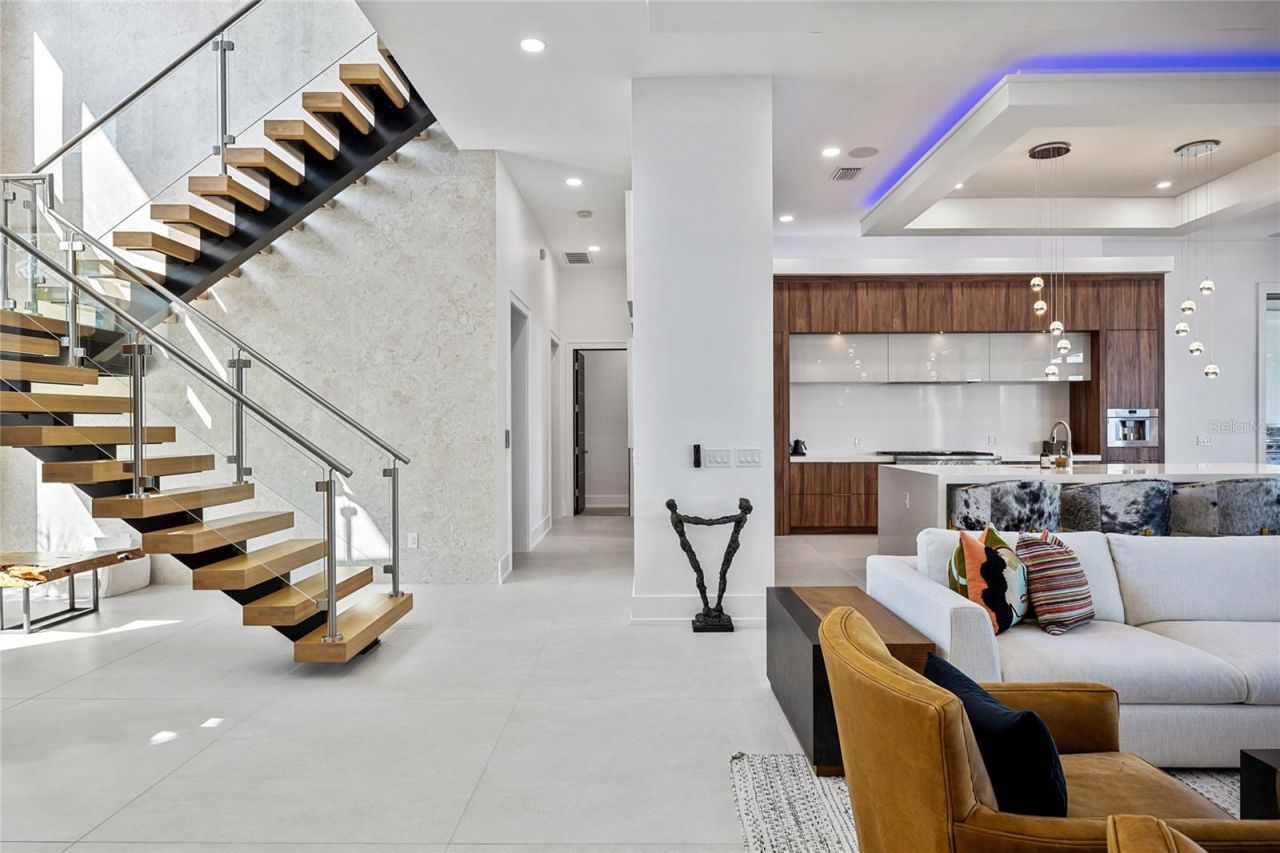 5237 61st Avenue S, Saint Petersburg, FL 33715 Photo