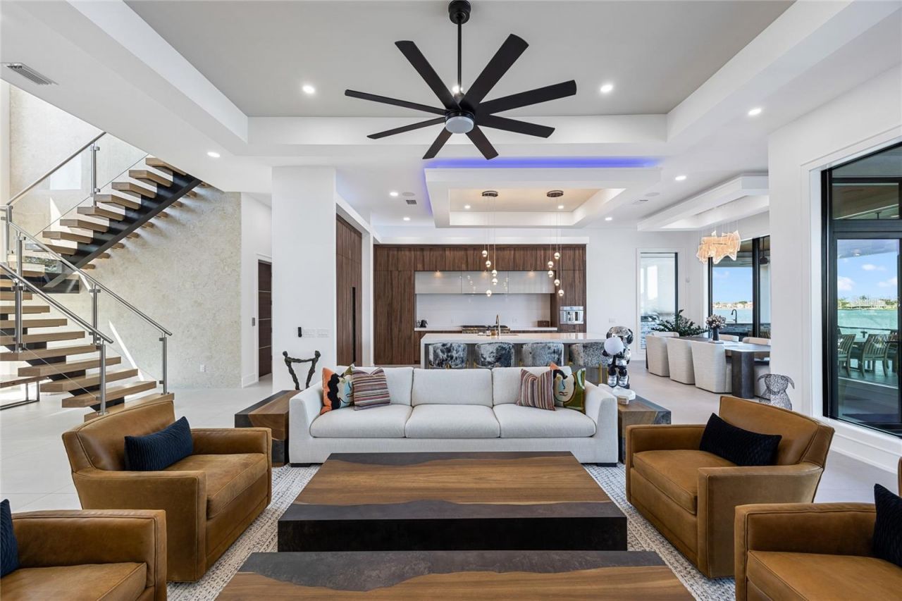 5237 61st Avenue S, Saint Petersburg, FL 33715 Photo