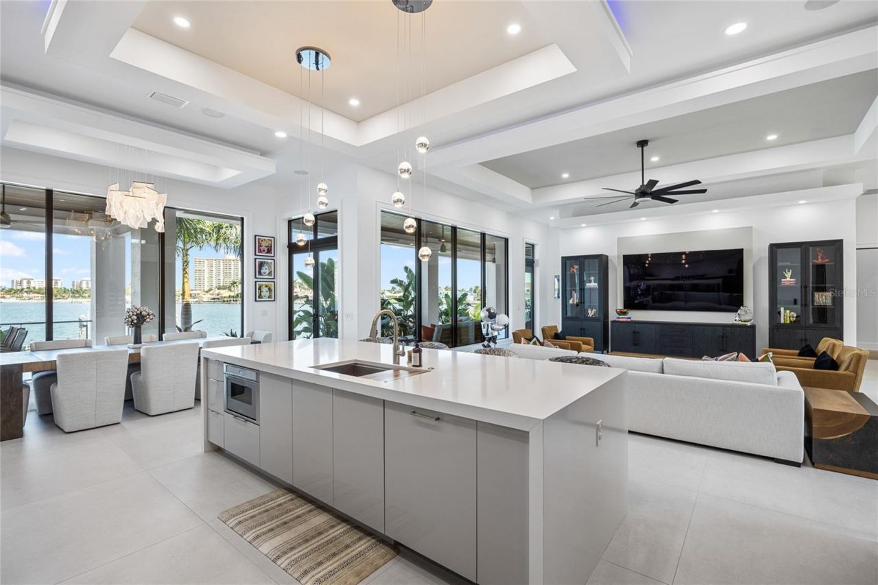 5237 61st Avenue S, Saint Petersburg, FL 33715 Photo