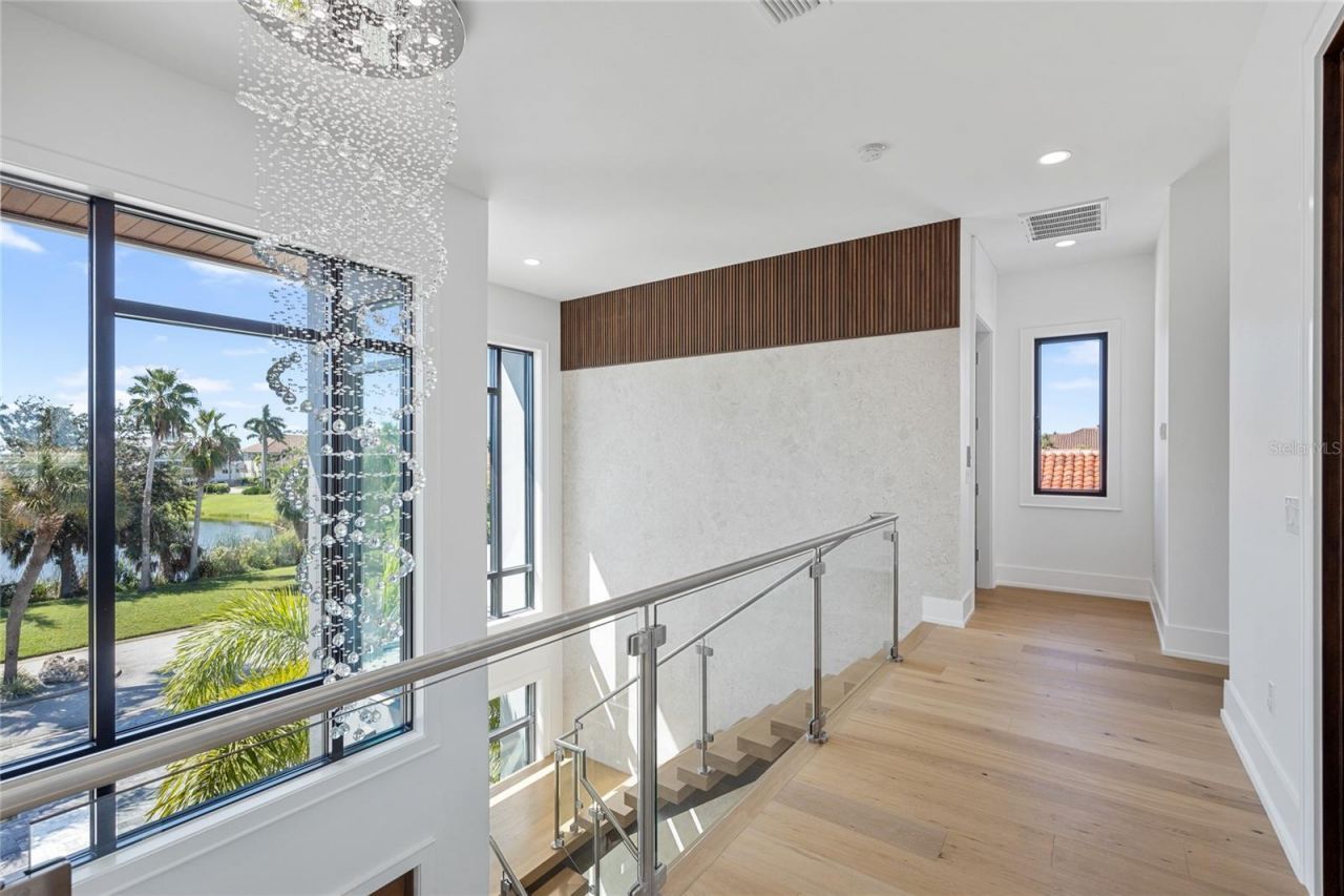 5237 61st Avenue S, Saint Petersburg, FL 33715 Photo