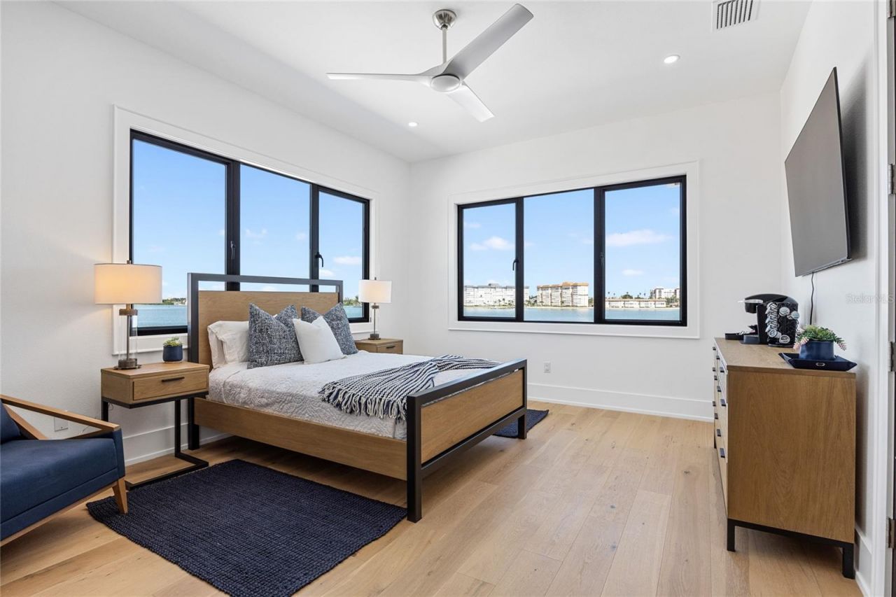 5237 61st Avenue S, Saint Petersburg, FL 33715 Photo