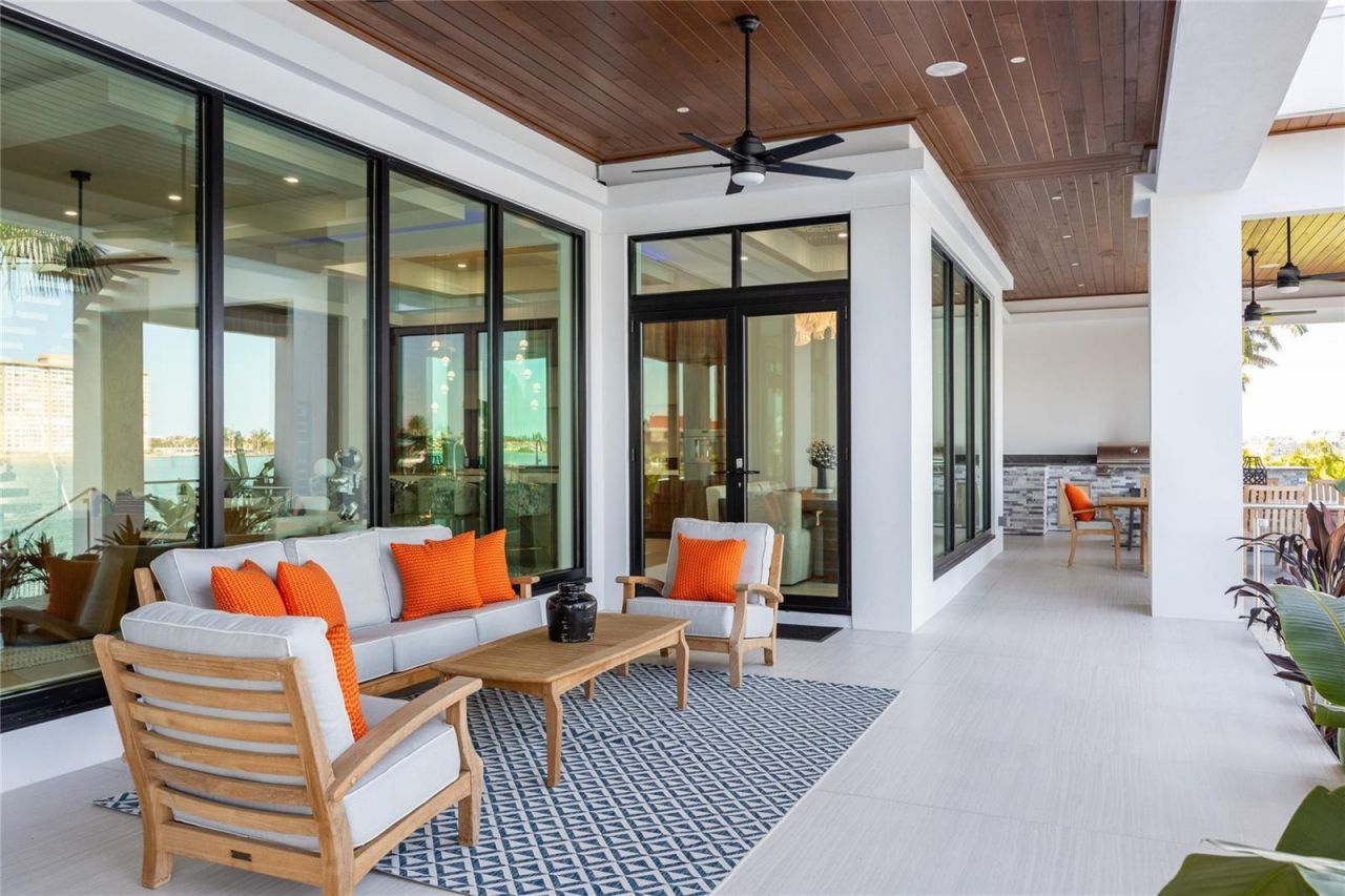 5237 61st Avenue S, Saint Petersburg, FL 33715 Photo