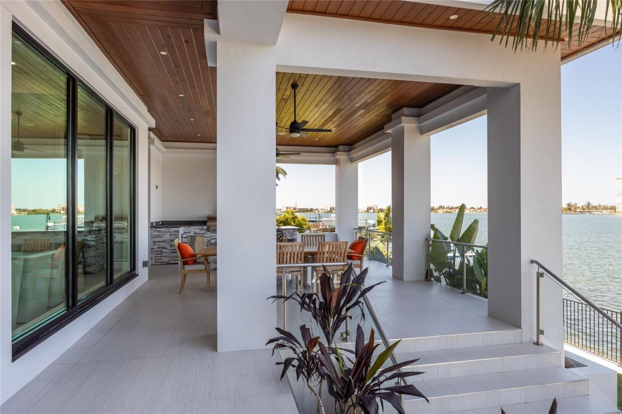 5237 61st Avenue S, Saint Petersburg, FL 33715 Photo