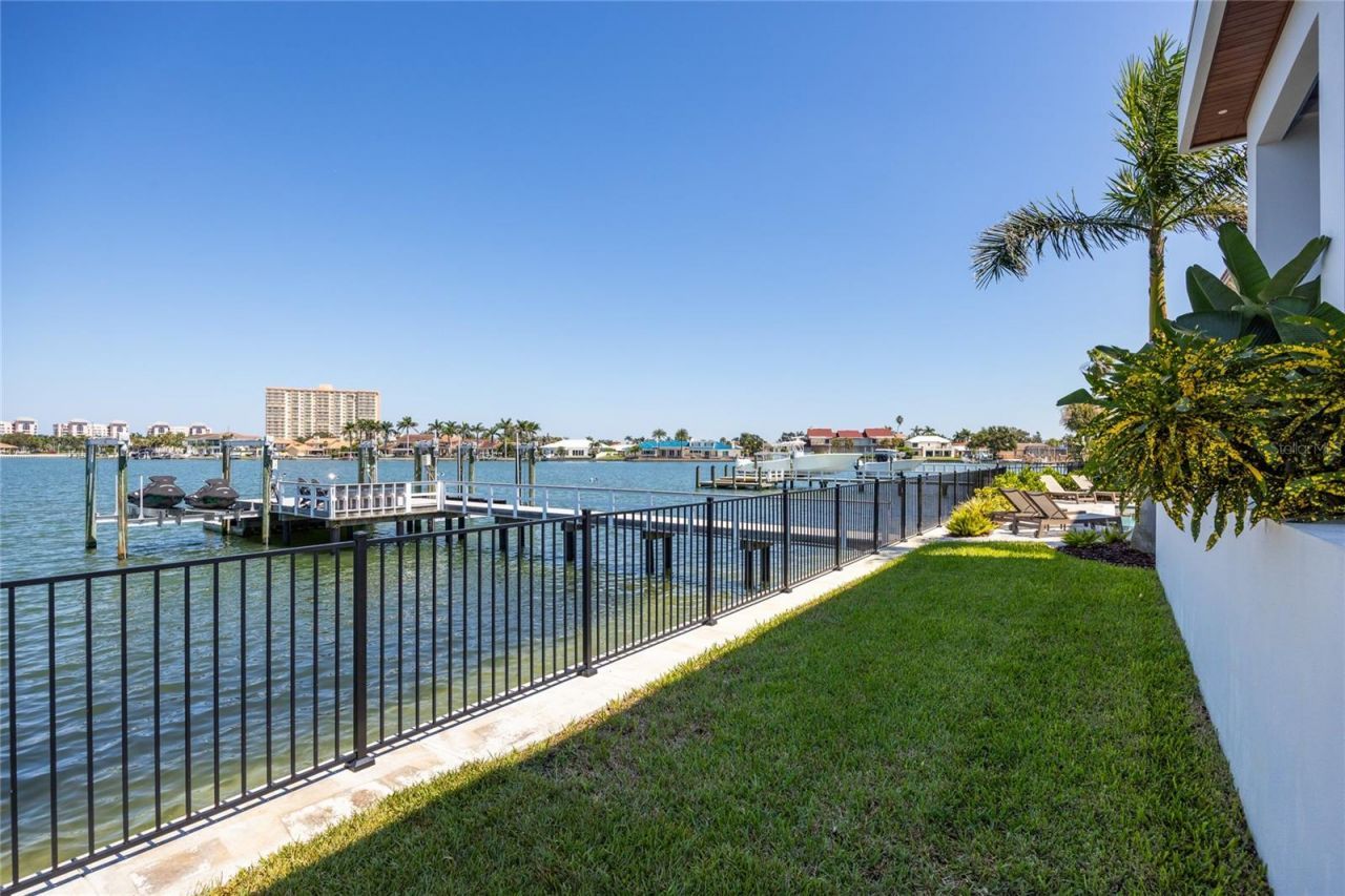 5237 61st Avenue S, Saint Petersburg, FL 33715 Photo