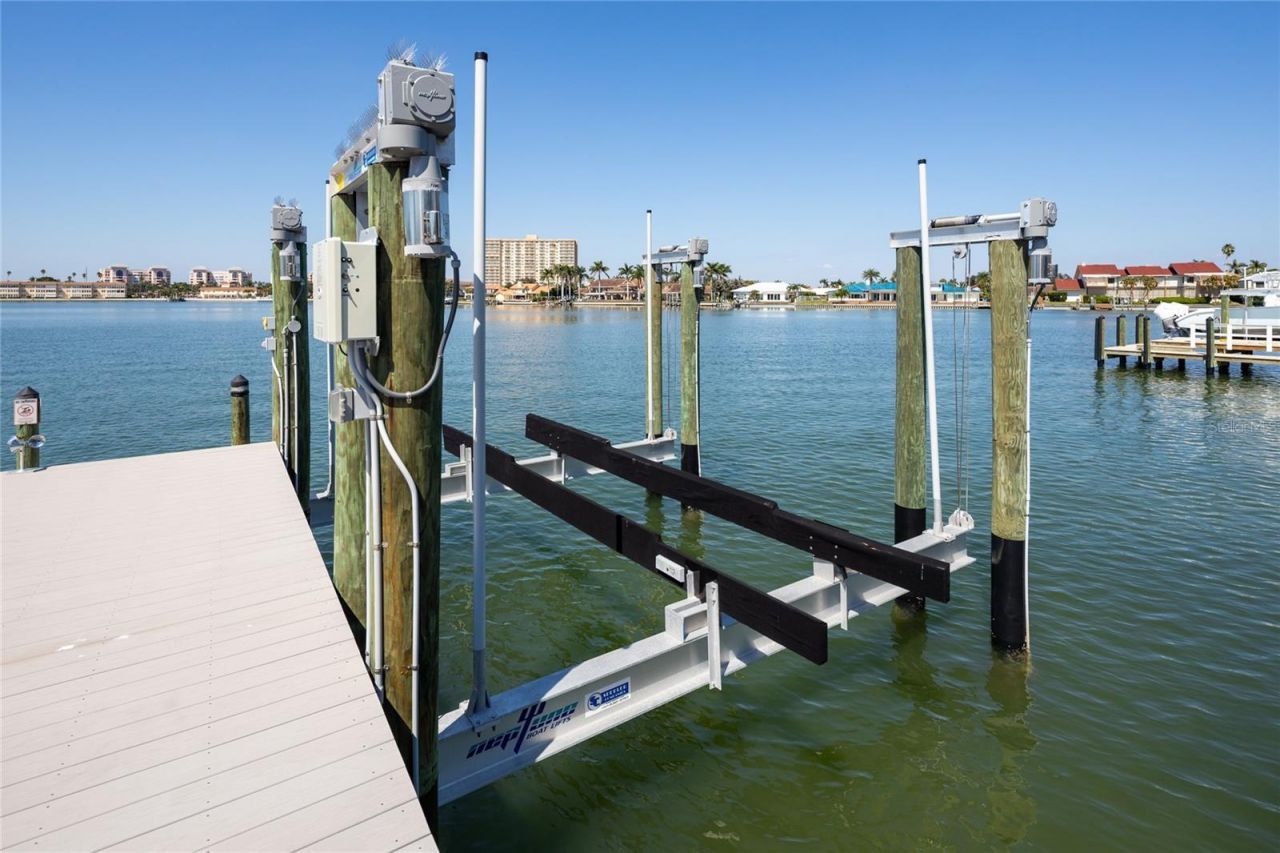 5237 61st Avenue S, Saint Petersburg, FL 33715 Photo