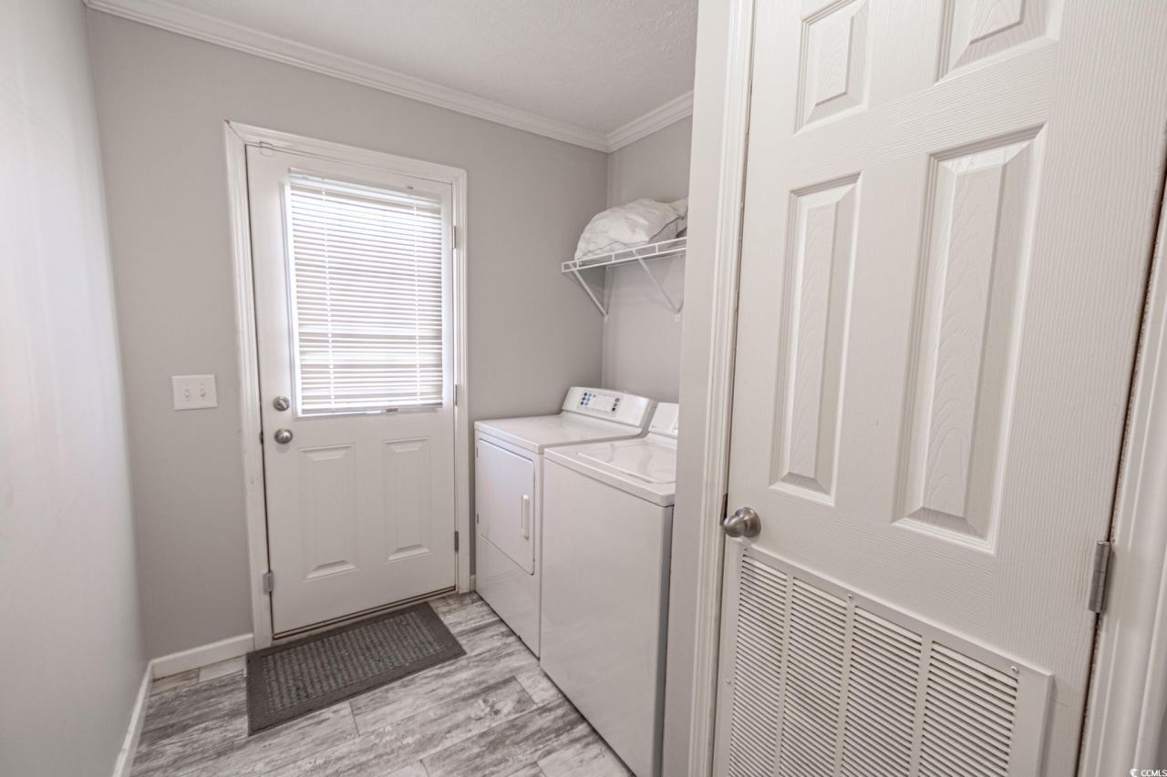 223 Air Stream Dr. Photo 17