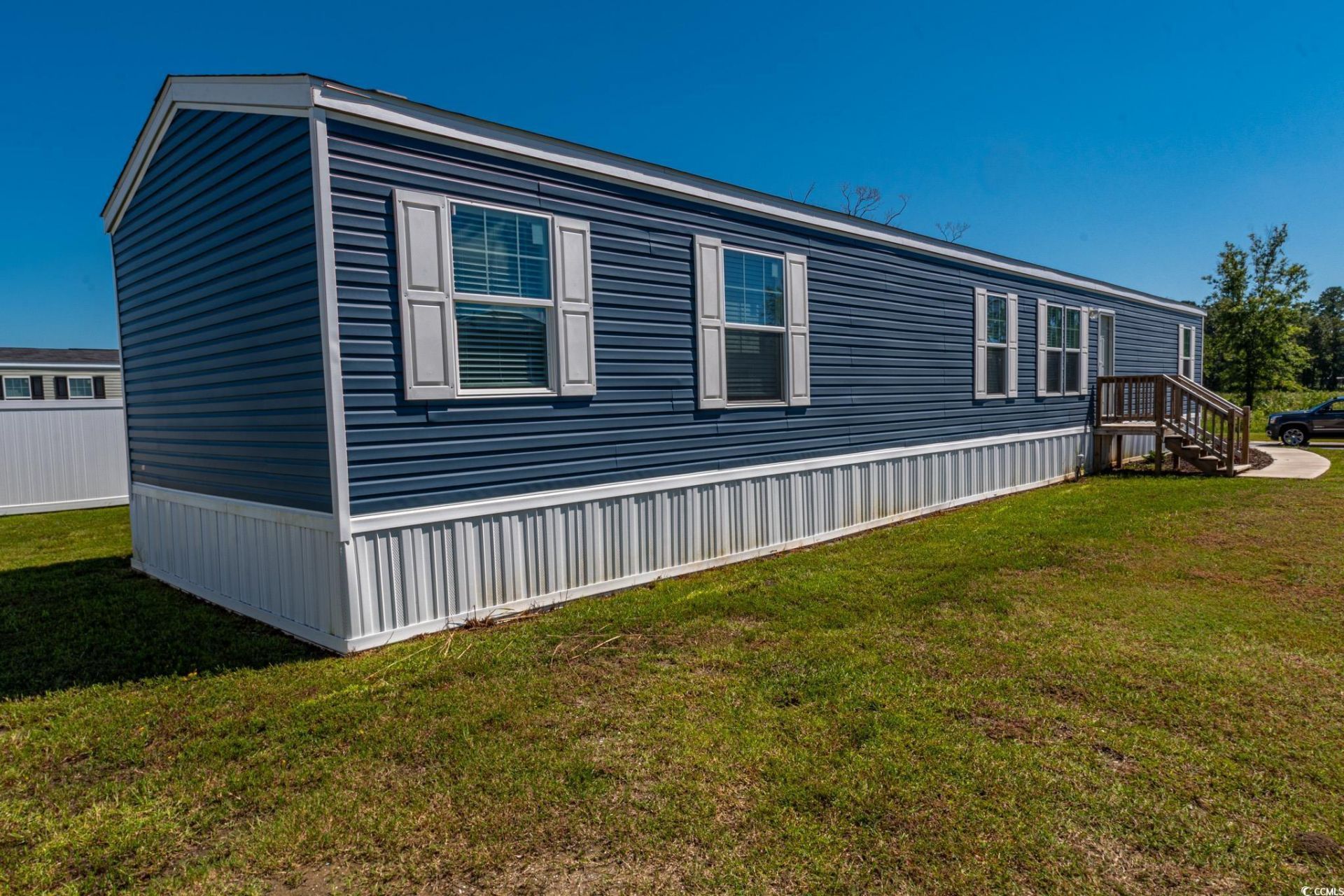 223 Air Stream Dr. Photo 23