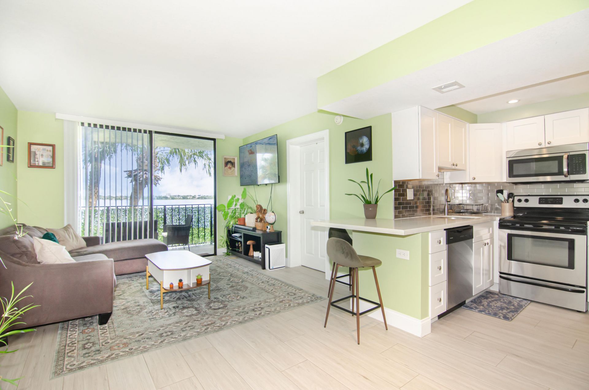 760 Executive Center Drive, Unit 24, West Palm Beach, FL 33401 Photo