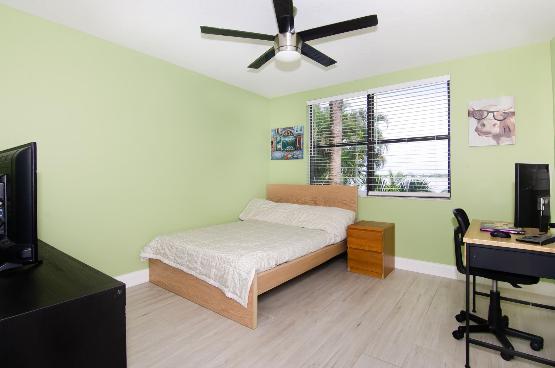 760 Executive Center Drive, Unit 24, West Palm Beach, FL 33401 Photo