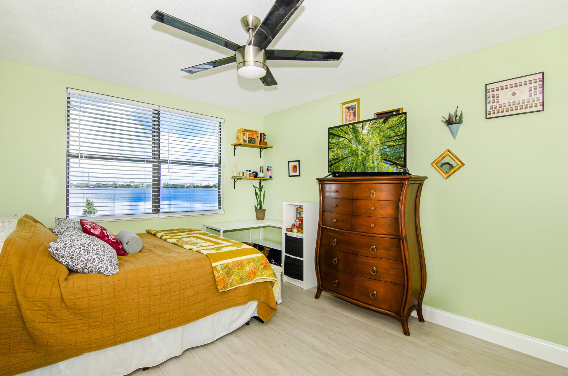 760 Executive Center Drive, Unit 24, West Palm Beach, FL 33401 Photo