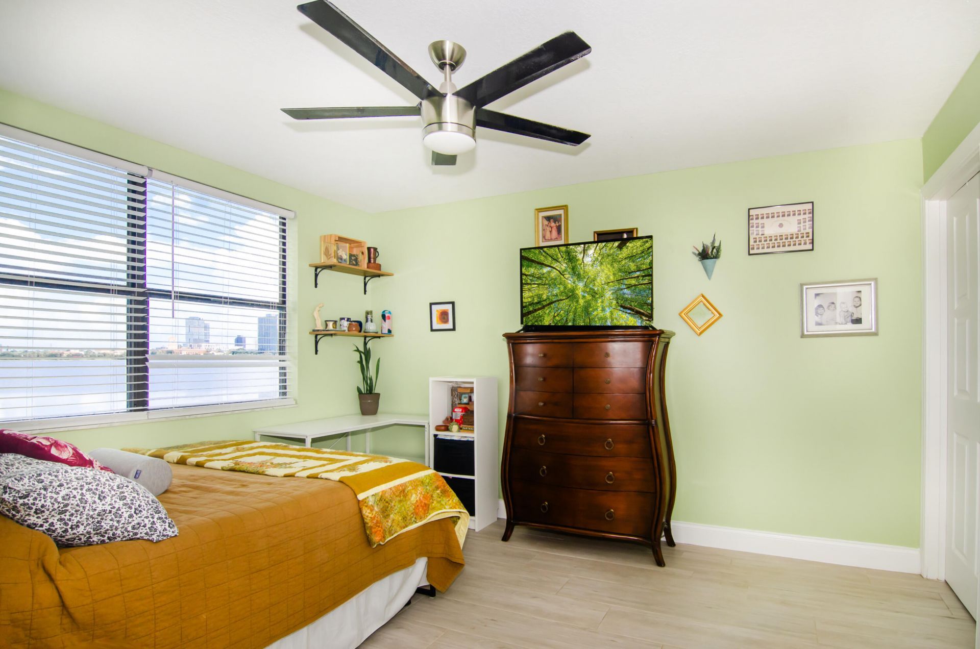 760 Executive Center Drive, Unit 24, West Palm Beach, FL 33401 Photo