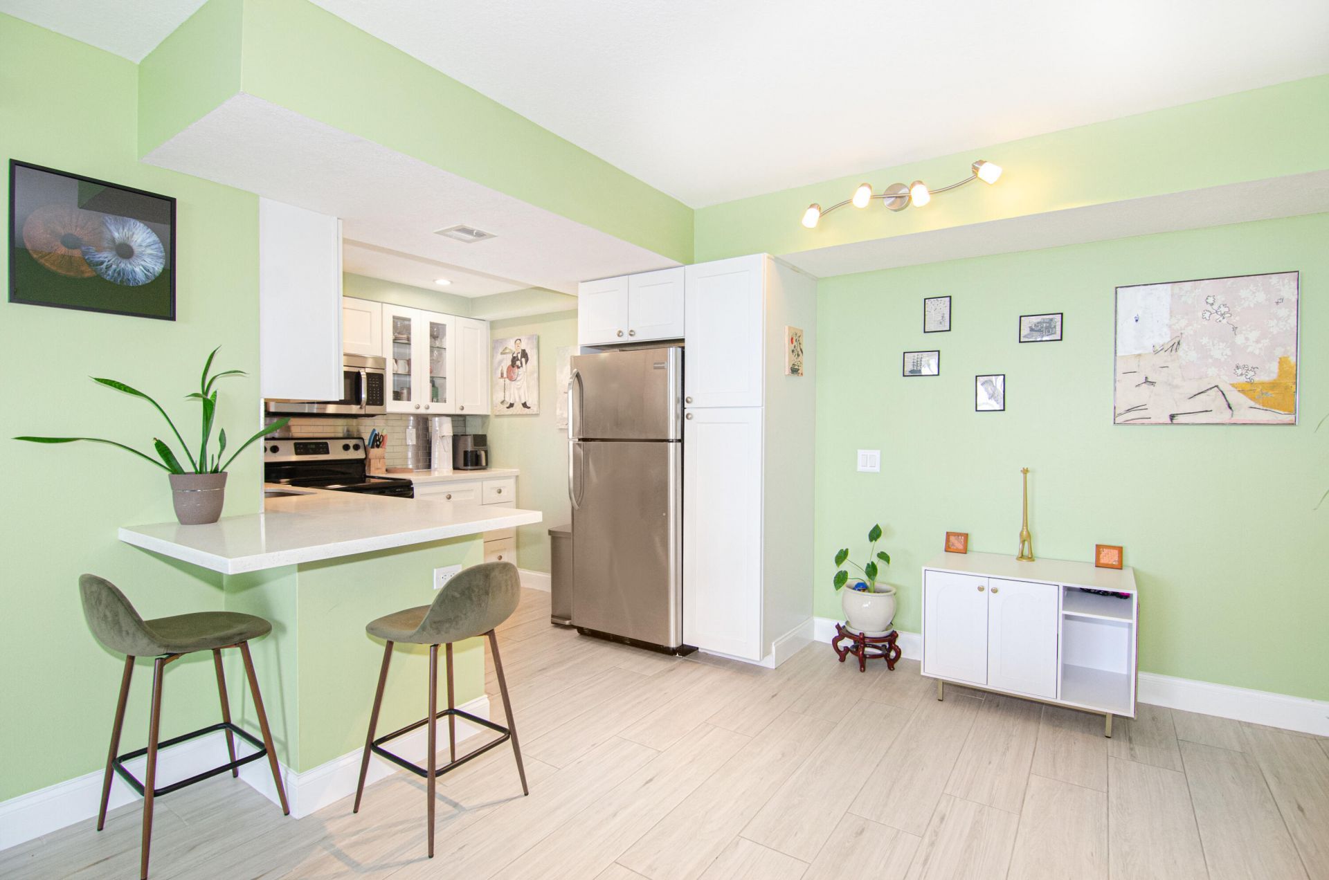 760 Executive Center Drive, Unit 24, West Palm Beach, FL 33401 Photo