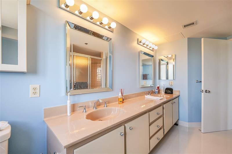 7100 Radice Court, Unit 807, Lauderhill, FL 33319 Photo