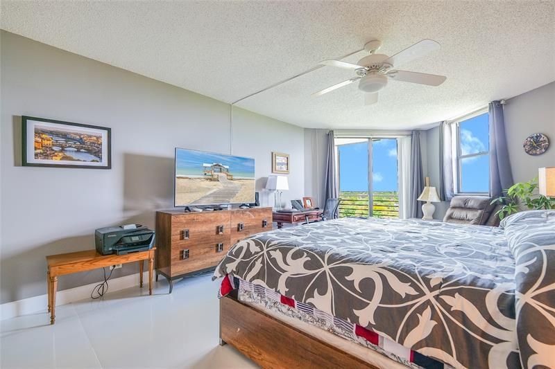 7100 Radice Court, Unit 807, Lauderhill, FL 33319 Photo