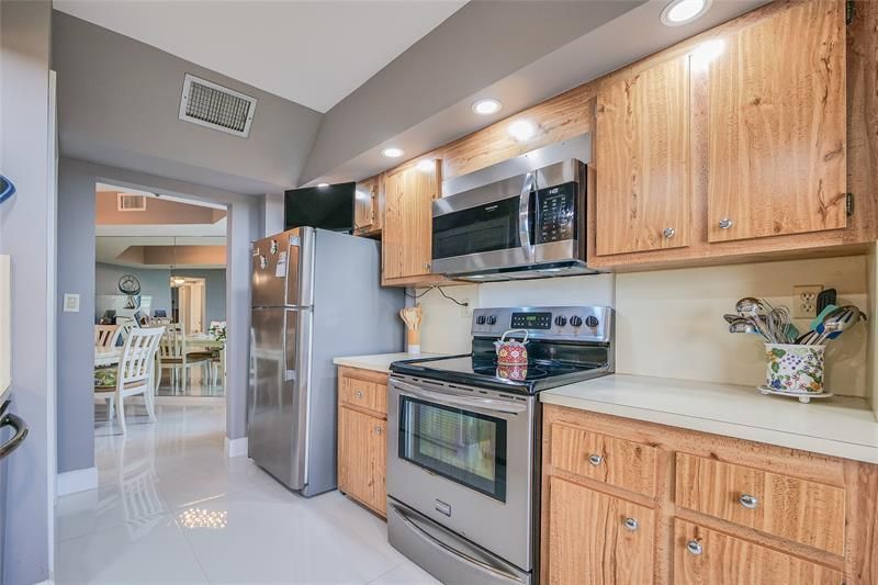 7100 Radice Court, Unit 807, Lauderhill, FL 33319 Photo