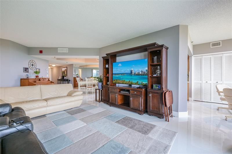 7100 Radice Court, Unit 807, Lauderhill, FL 33319 Photo