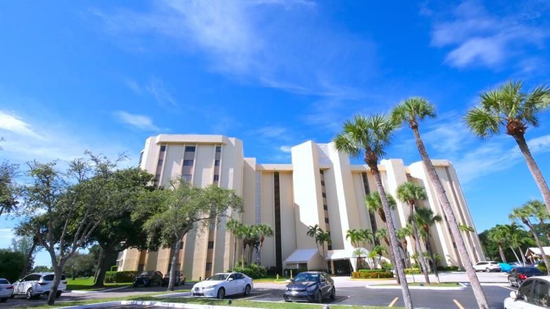 7100 Radice Court, Unit 807, Lauderhill, FL 33319 Photo