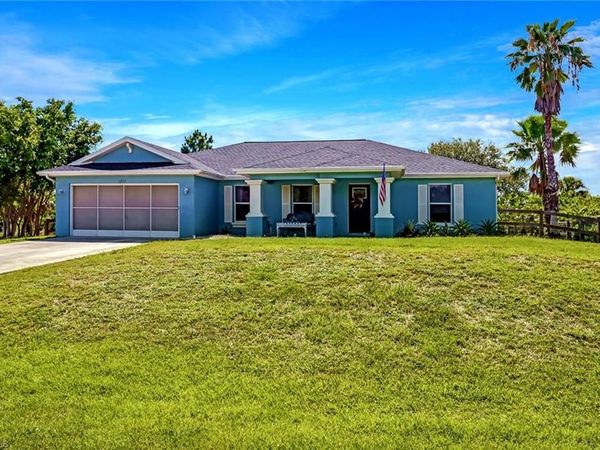 6104 Holt CT, FORT MYERS, FL 33905