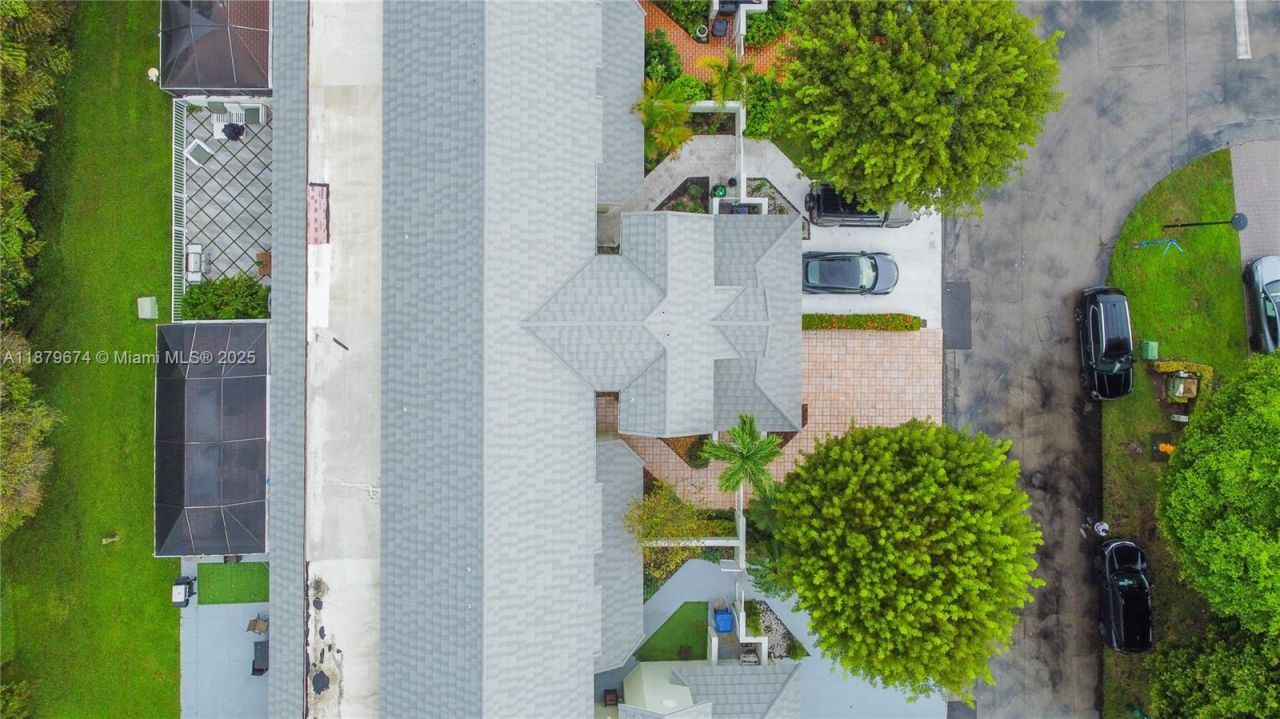 9929 NW 49th Ter, Doral, FL 33178 Photo