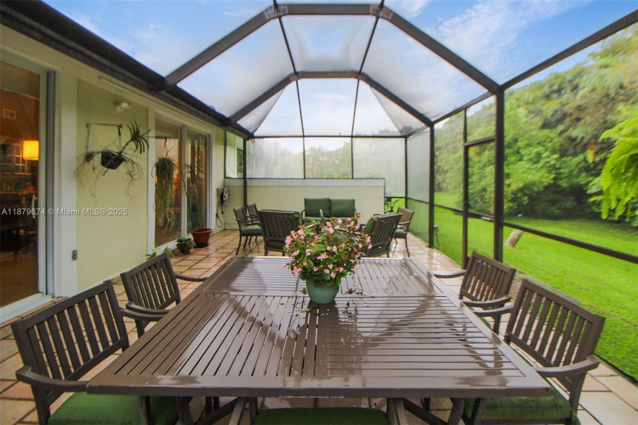 9929 NW 49th Ter, Doral, FL 33178 Photo