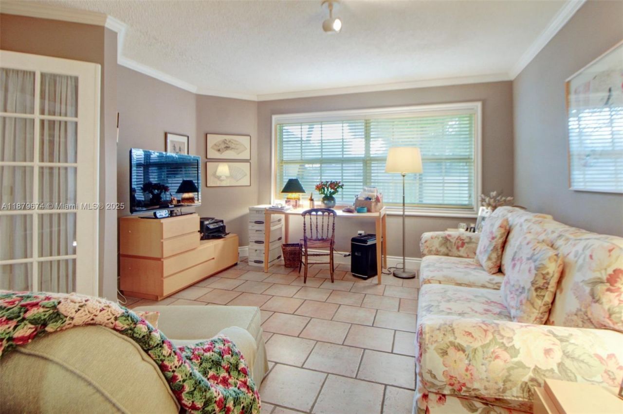 9929 NW 49th Ter, Doral, FL 33178 Photo