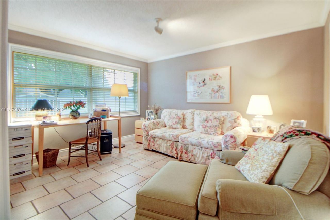 9929 NW 49th Ter, Doral, FL 33178 Photo