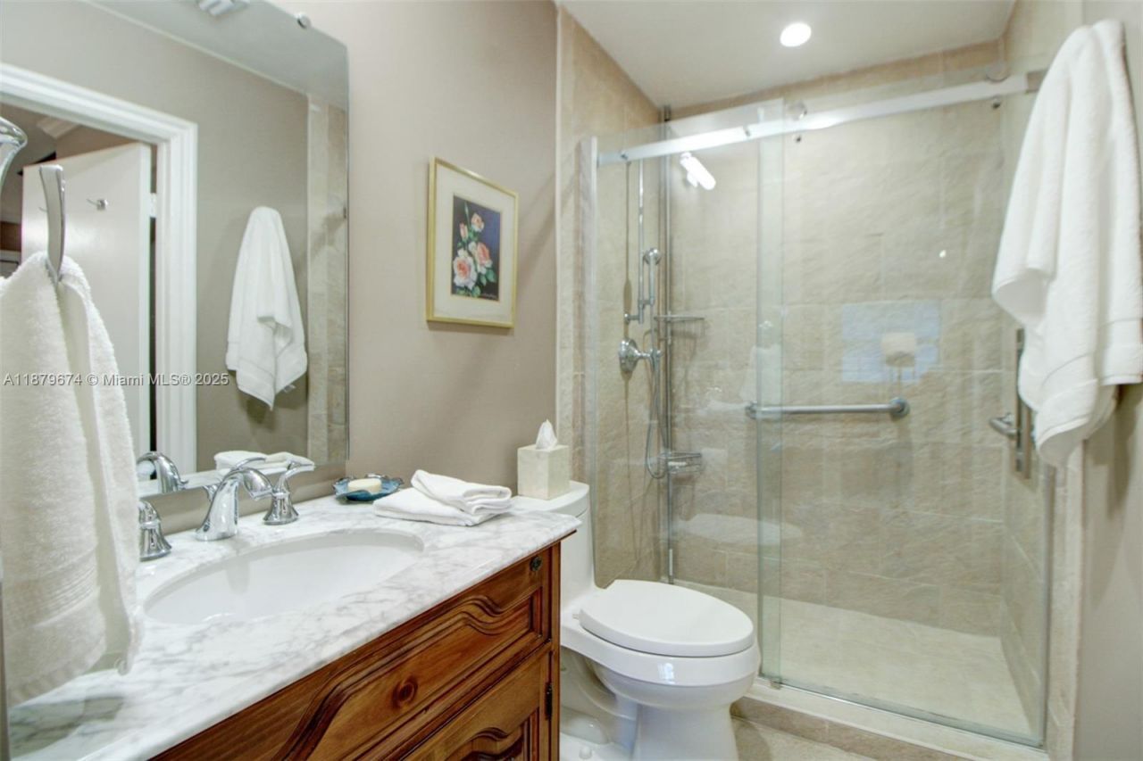 9929 NW 49th Ter, Doral, FL 33178 Photo