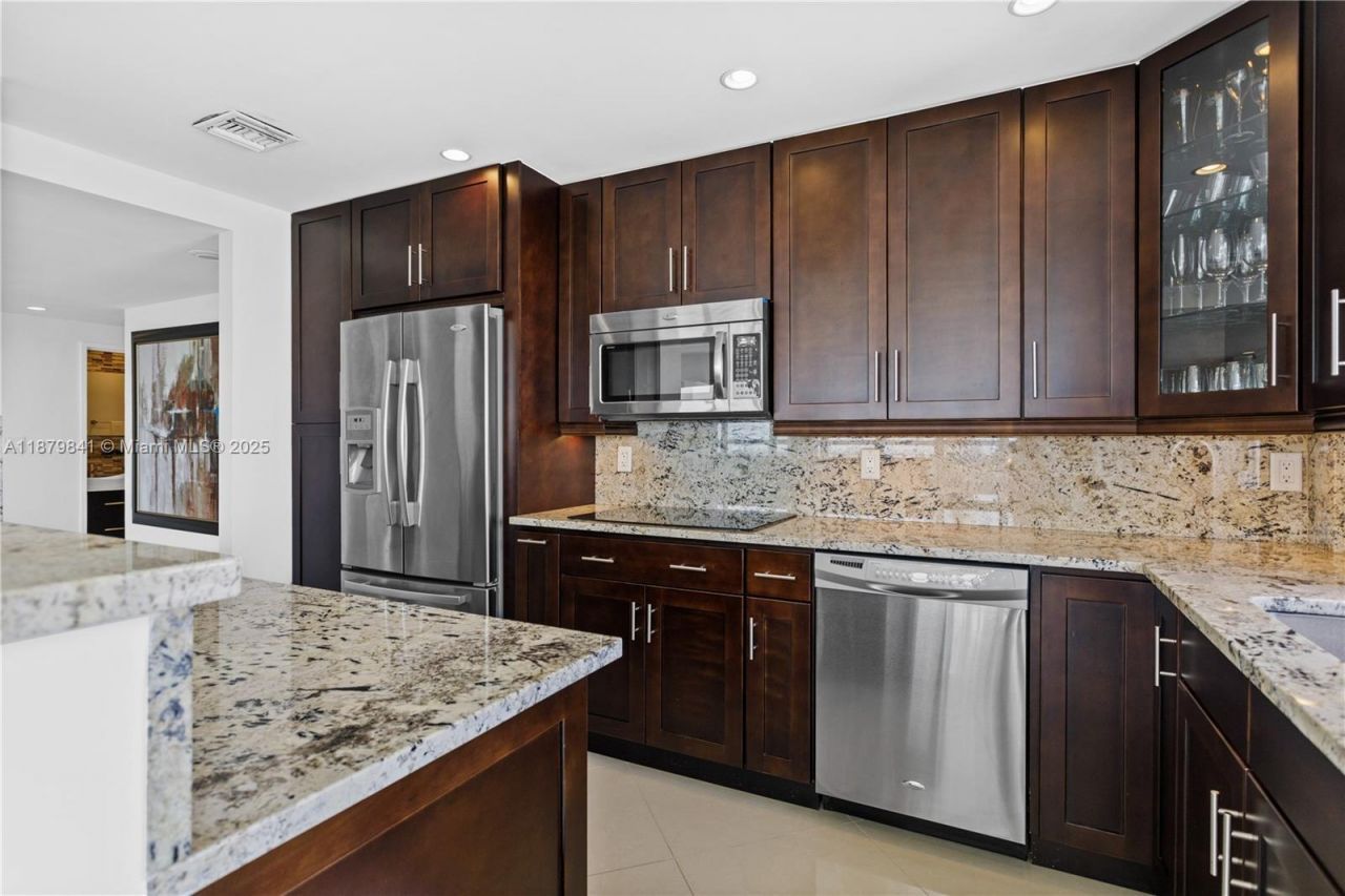 9100 W Bay Harbor Dr, Unit 11A, Bay Harbor Islands, FL 33154 Photo