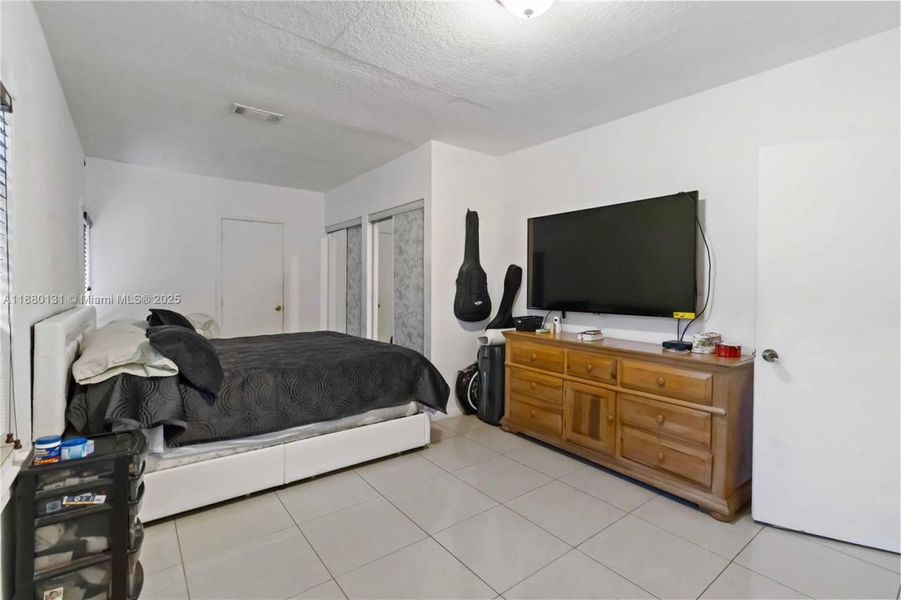 5740 Lincoln St, Hollywood, FL 33021 Photo