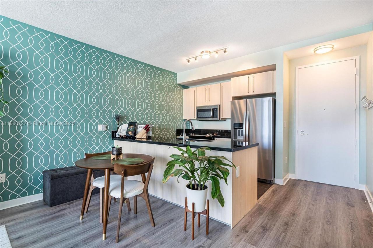 1111 SW 1st Ave, Unit 2721-N, Miami, FL 33130 Photo