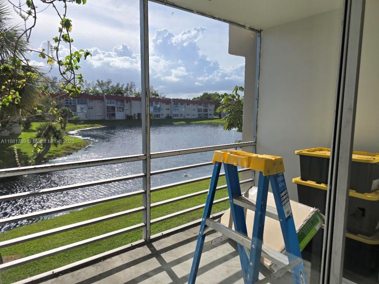 2831 E Sunrise Lakes Dr, Unit 208, Sunrise, FL 33322 Photo