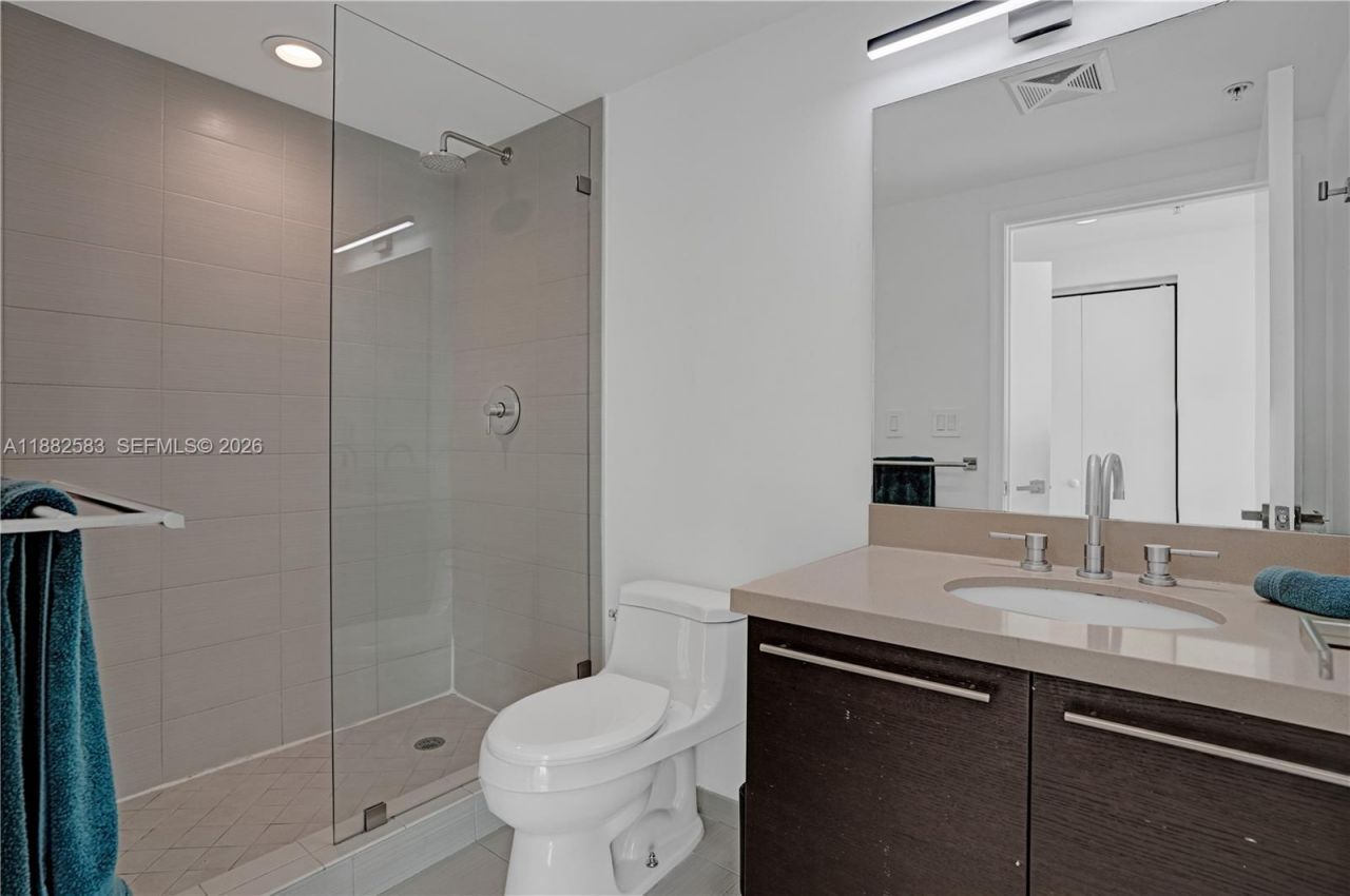 7930 East Dr, Unit 1808, North Bay Village, FL 33141 Photo