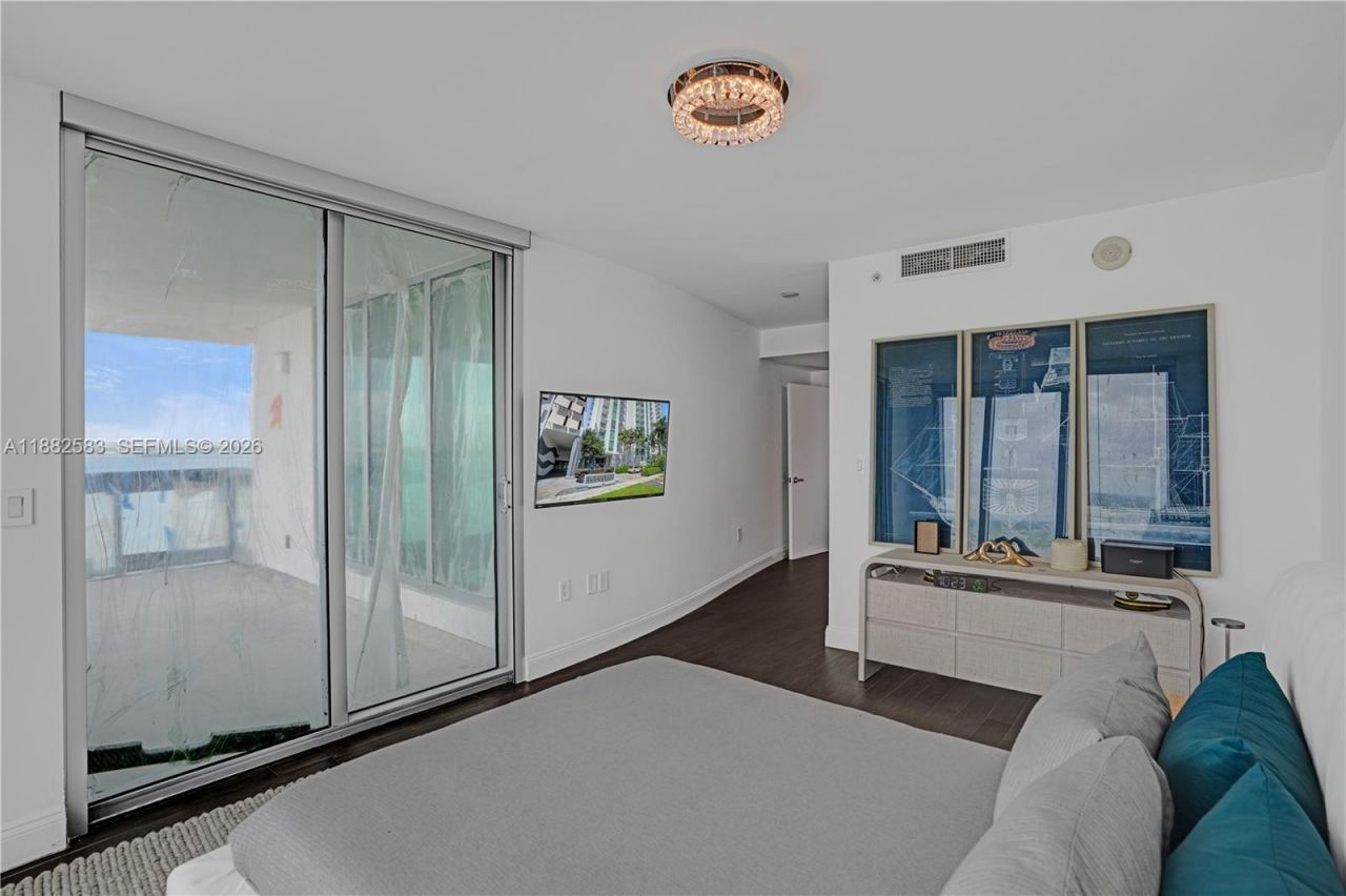 7930 East Dr, Unit 1808, North Bay Village, FL 33141 Photo