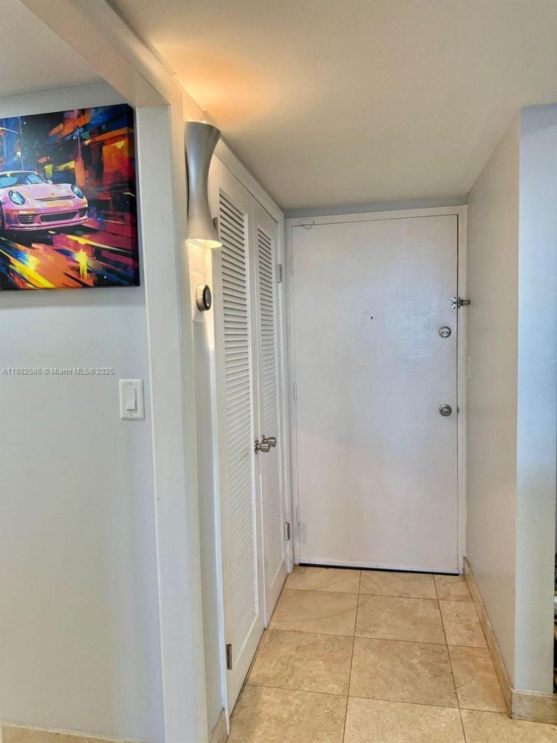 1351 NE Miami Gardens Dr, Unit 704E, Miami, FL 33179 Photo