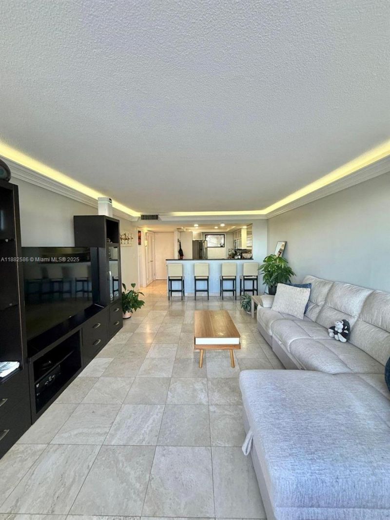 1351 NE Miami Gardens Dr, Unit 704E, Miami, FL 33179 Photo