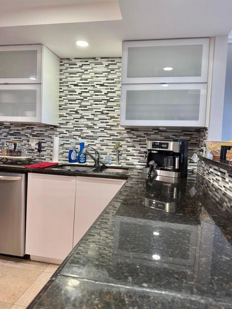 1351 NE Miami Gardens Dr, Unit 704E, Miami, FL 33179 Photo