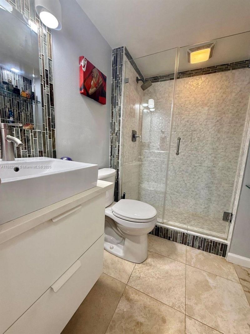 1351 NE Miami Gardens Dr, Unit 704E, Miami, FL 33179 Photo