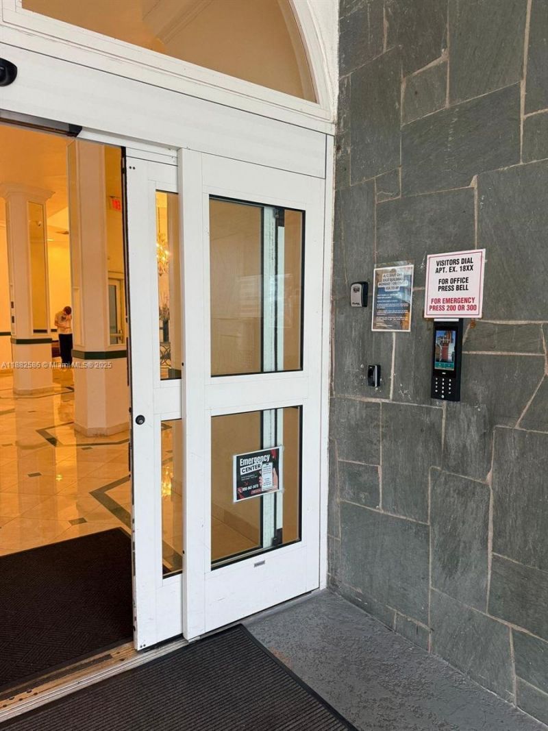 1351 NE Miami Gardens Dr, Unit 704E, Miami, FL 33179 Photo