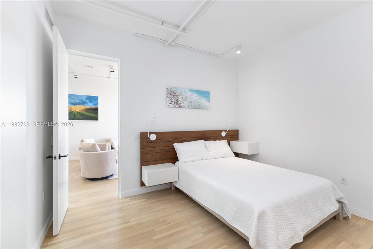 1700 Meridian Ave, Unit 406, Miami Beach, FL 33139 Photo