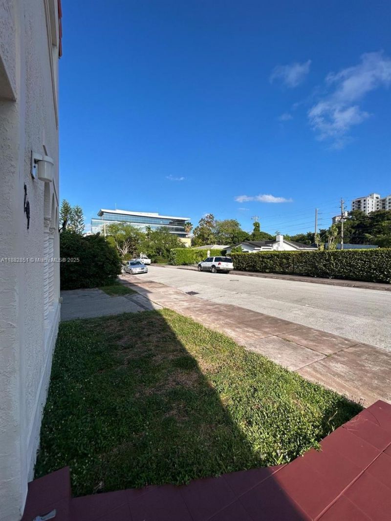 29 Oviedo Ave, Coral Gables, FL 33134 Photo