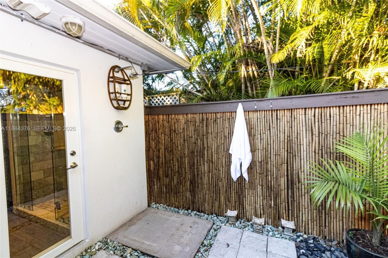 744 NE 16th Ave, Fort Lauderdale, FL 33304 Photo