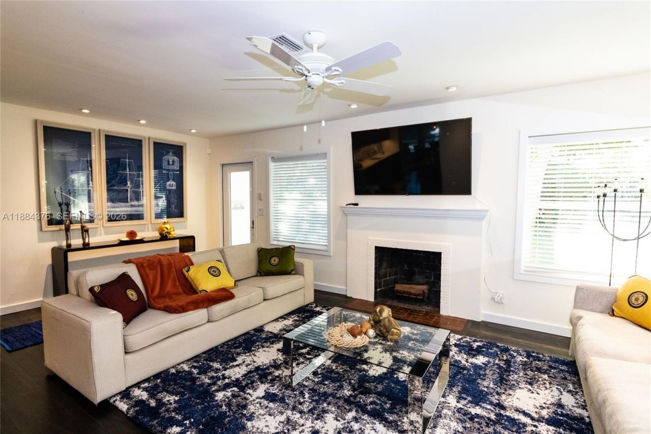 744 NE 16th Ave, Fort Lauderdale, FL 33304 Photo