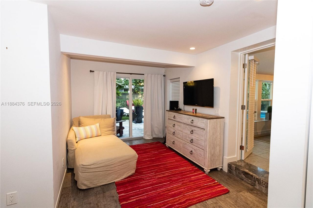 744 NE 16th Ave, Fort Lauderdale, FL 33304 Photo