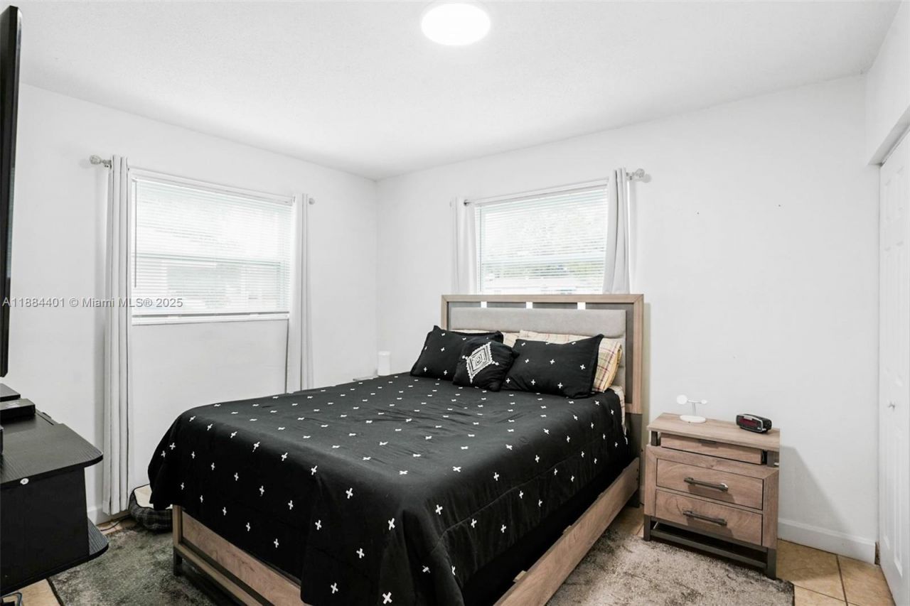 621 SW 50th Ter, Margate, FL 33068 Photo