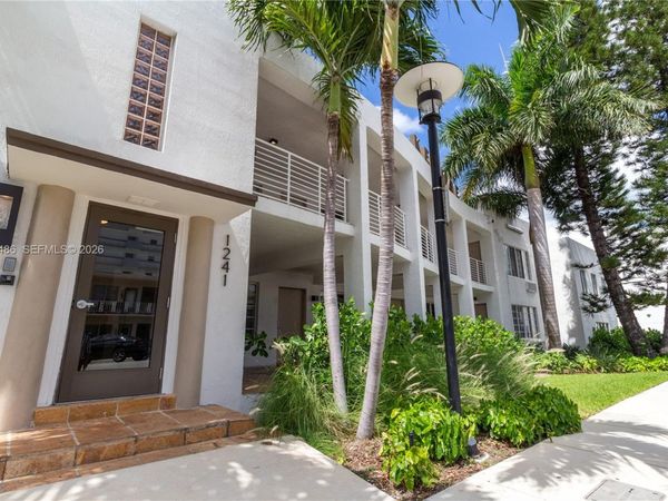 1241 14th St, Unit 9, Miami Beach, FL 33139