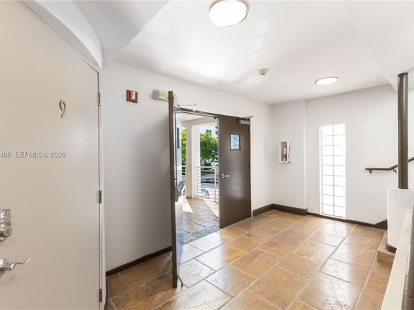 1241 14th St, Unit 9, Miami Beach, FL 33139