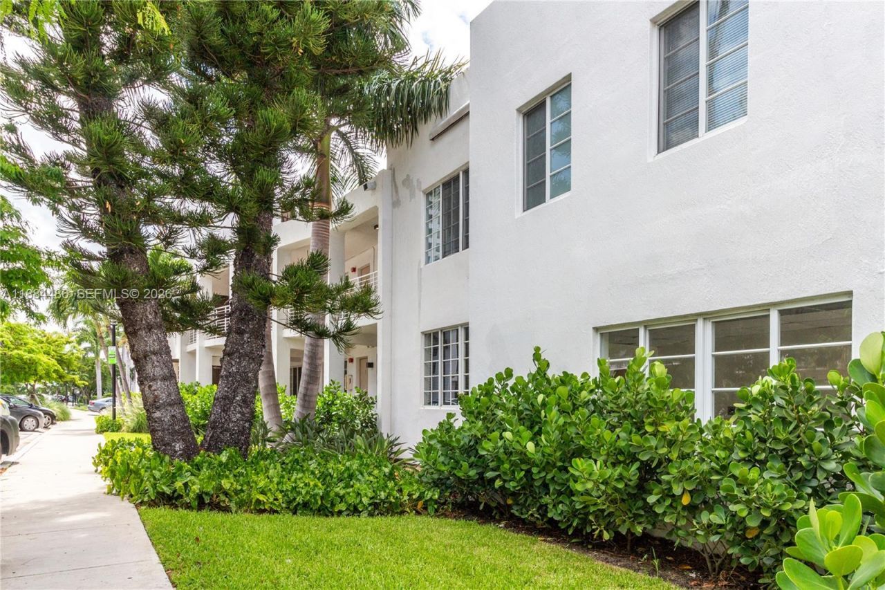 1241 14th St, Unit 9, Miami Beach, FL 33139 Photo