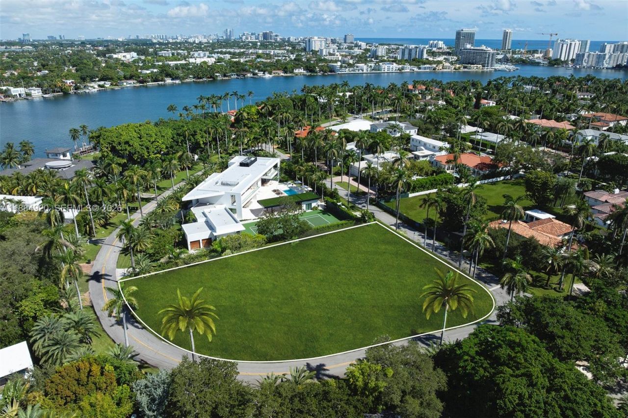 31 La Gorce Circle, Miami Beach, FL 33141 Photo