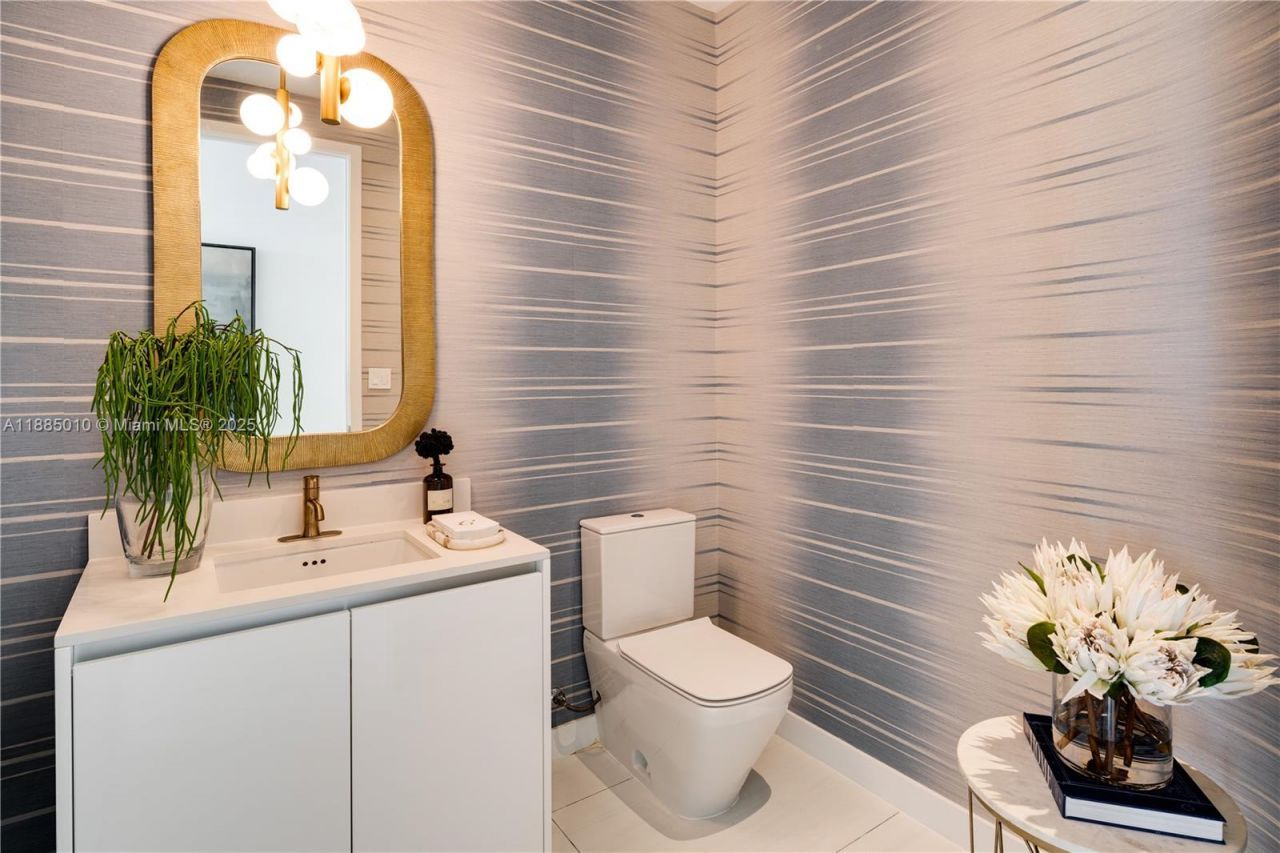 2655 S Bayshore Drive, Unit LPH, Coconut Grove, FL 33133 Photo